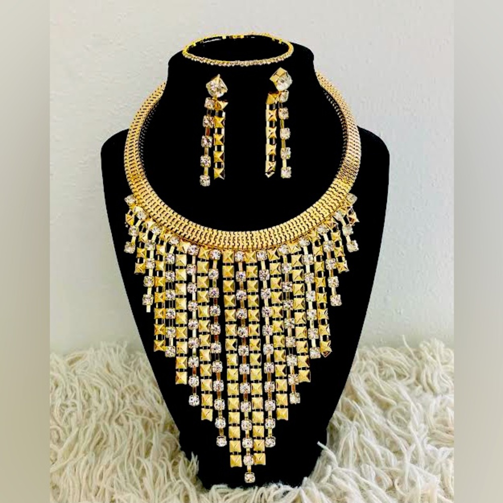 Gold multilayer necklace